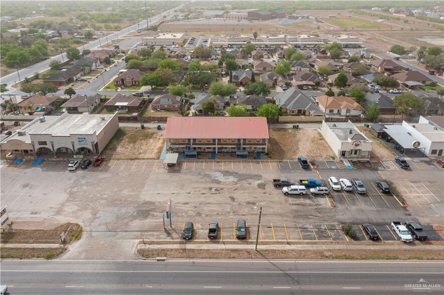 More Photos Of 2418 S Cage Blvd, Pharr Hotel For Sale