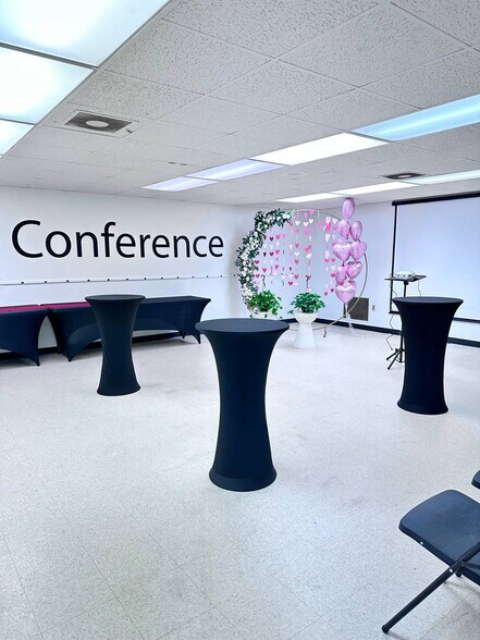 More Photos Of 201 N Main St, Farmville Office For Lease