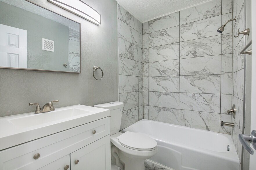 1200 W Holden Ave, Orlando, FL 32839 Apartments For Sale