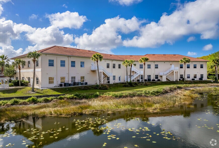 More Photos Of 836 Sunset Lake Blvd, Venice Medical For Lease