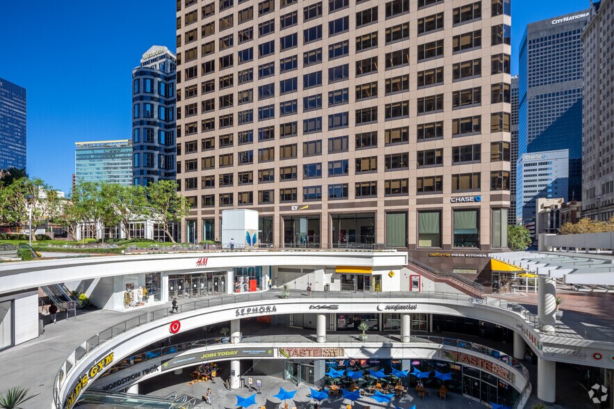 More Photos Of 725 S Figueroa St, Los Angeles Office For Lease