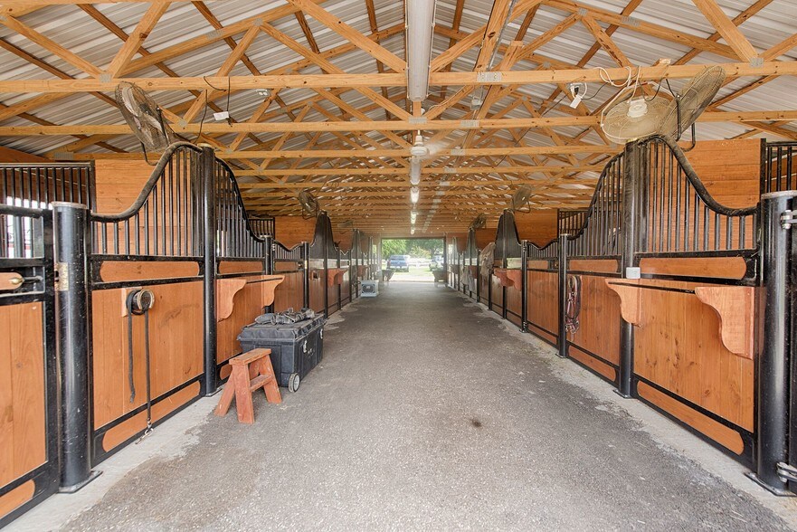 More Photos Of 22815 Lain Rd, Spring Land For Sale