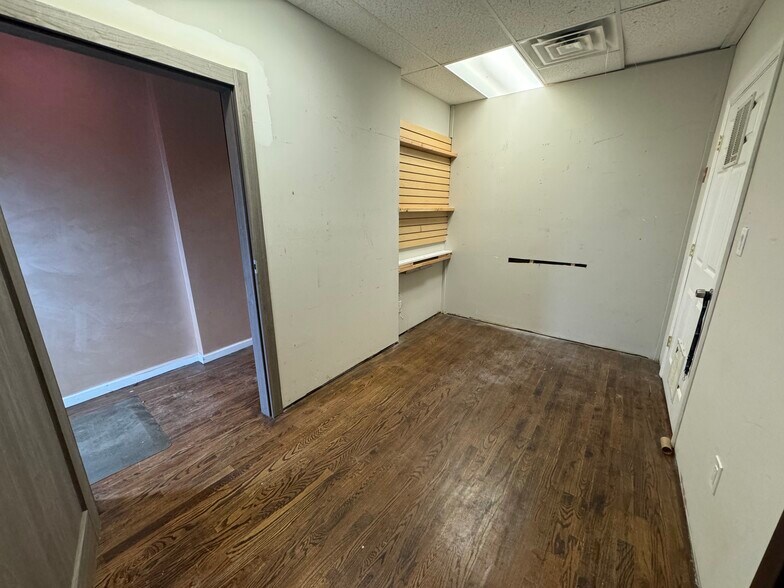 More Photos Of 51-53 W Montauk Hwy, Lindenhurst Storefront Retail Office For Sale