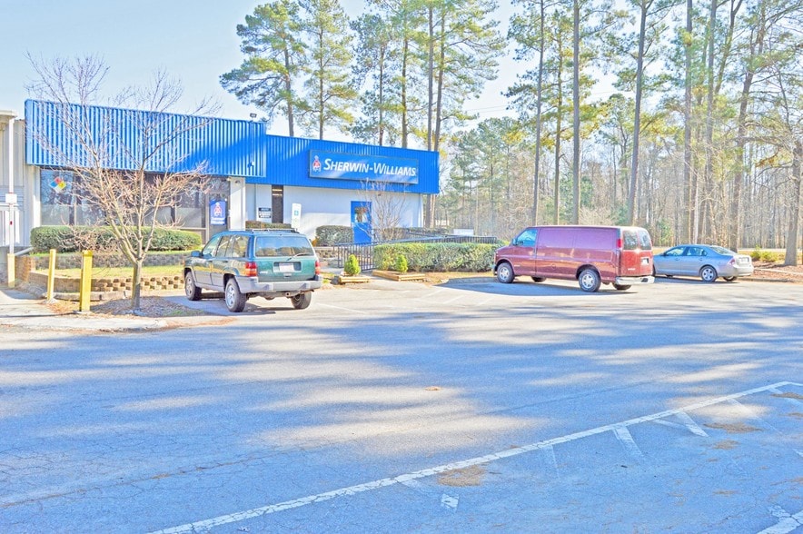More Photos Of 7513 Us Highway 64 E, Knightdale General Retail For Lease