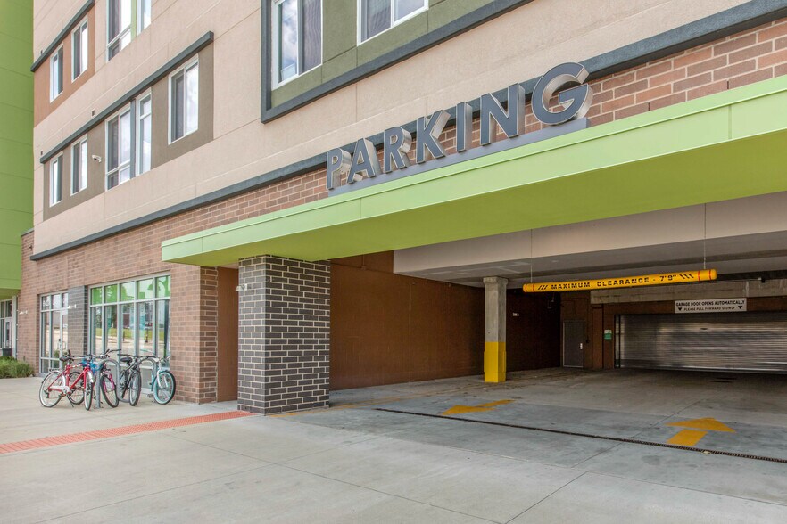 More Photos Of 710 S Illinois Ave, Carbondale Apartments For Lease