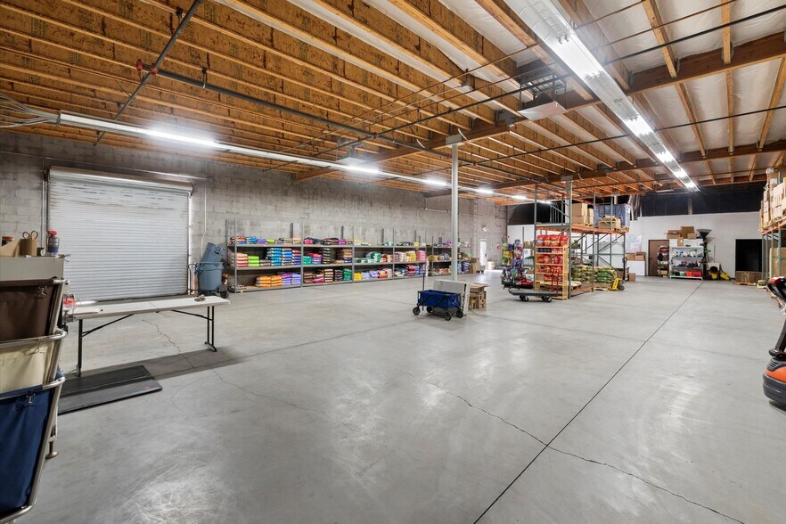 More Photos Of 8615 N 78th Ave, Peoria Warehouse For Sale