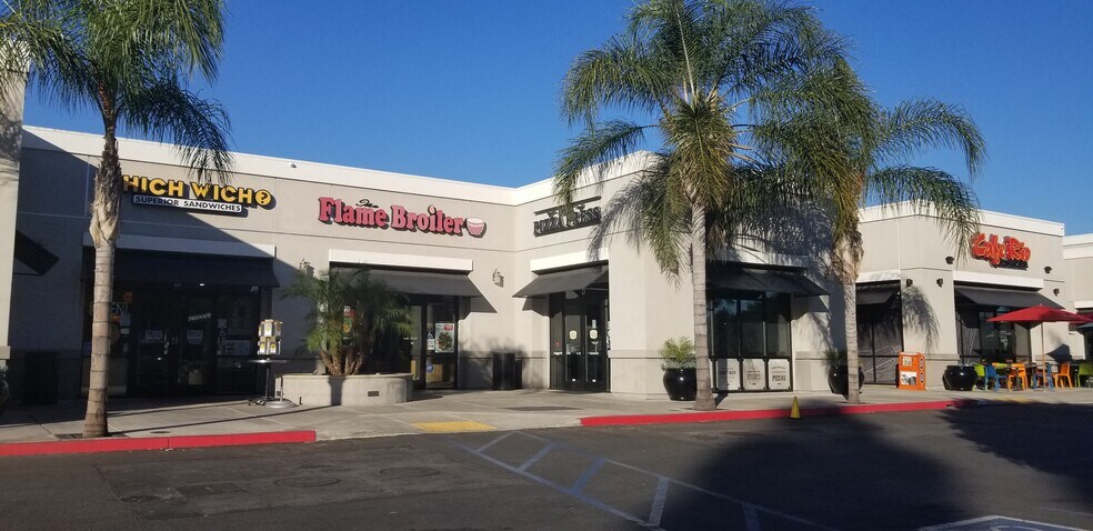 More Photos Of 680 Langsdorf Dr, Fullerton Restaurant For Lease