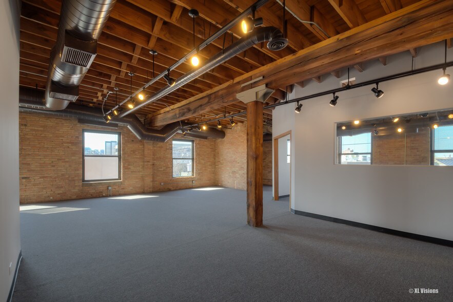 More Photos Of 1229 N North Branch St, Chicago Light Manufacturing For Lease