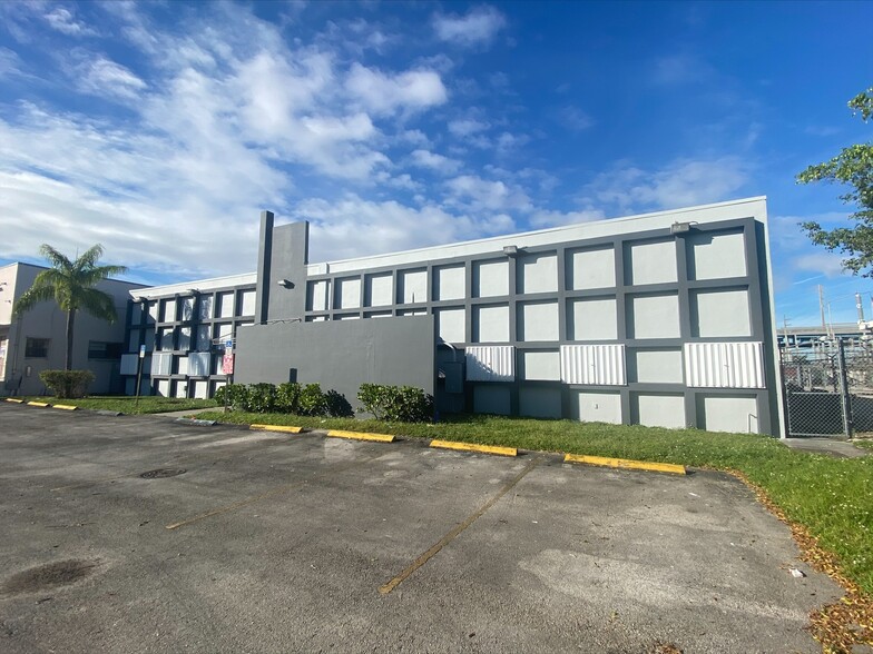 Primary Photo Of 601 W 20th St, Hialeah Warehouse For Lease