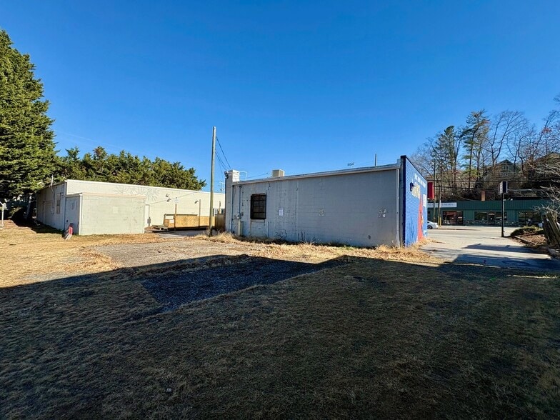 More Photos Of 233 Biltmore Ave, Asheville Office For Lease