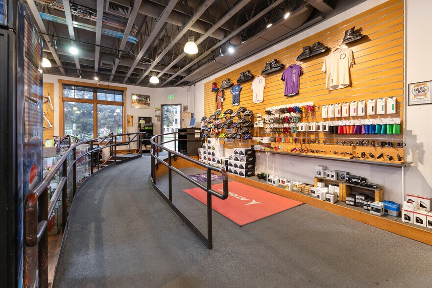 More Photos Of 442 Lincoln Ave, Steamboat Springs Mixed Retail For Sale