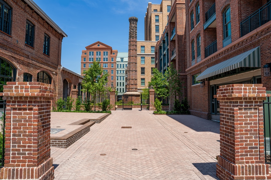 More Photos Of 40 Line St, Charleston Apartments For Lease