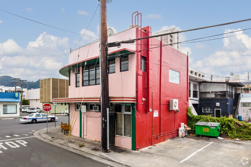 More Photos Of 1269-1271 S King St, Honolulu Storefront Retail Office For Lease