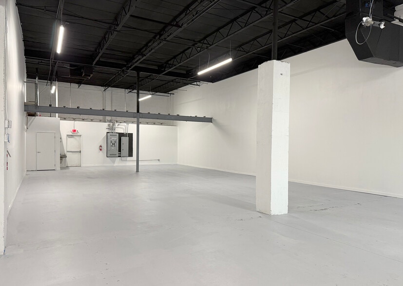 More Photos Of 310-322 NW 25th St, Miami Storefront For Lease