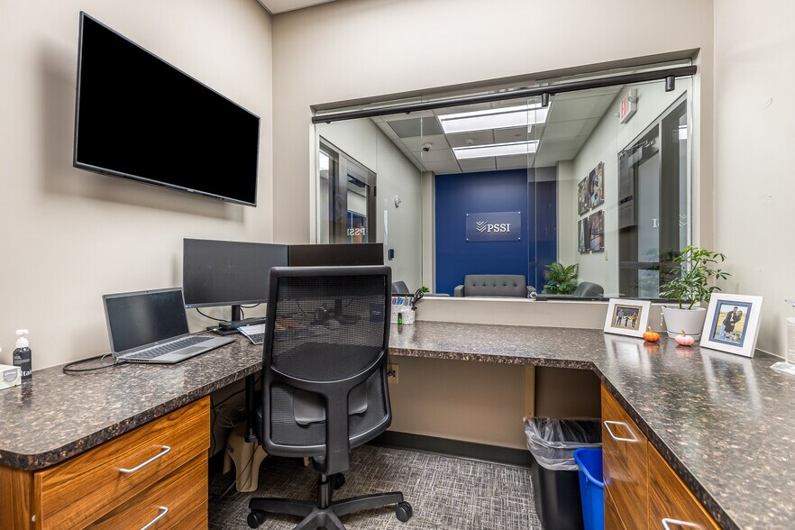 More Photos Of 3681 Prism Ln, Kieler Office For Sale