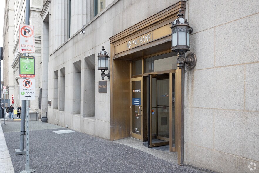 More Photos Of 437 Grant St, Pittsburgh Office For Lease