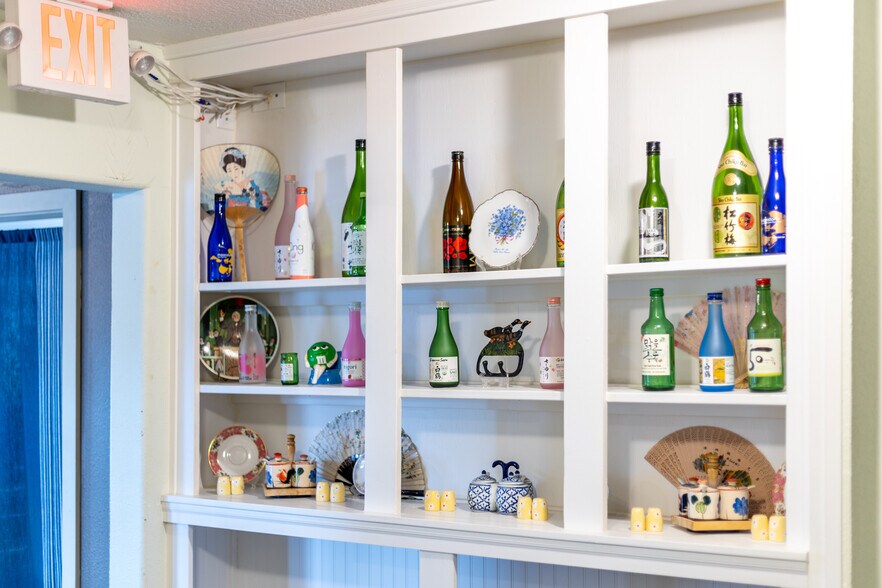 More Photos Of 4660 SE Highway 101, Lincoln City Restaurant For Sale