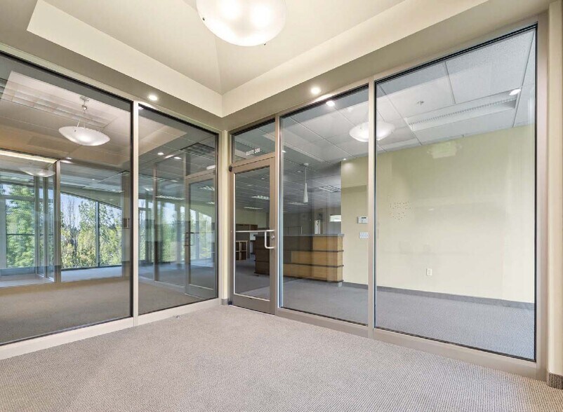 More Photos Of 650-680 Hawthorne Ave SE, Salem Unknown For Lease