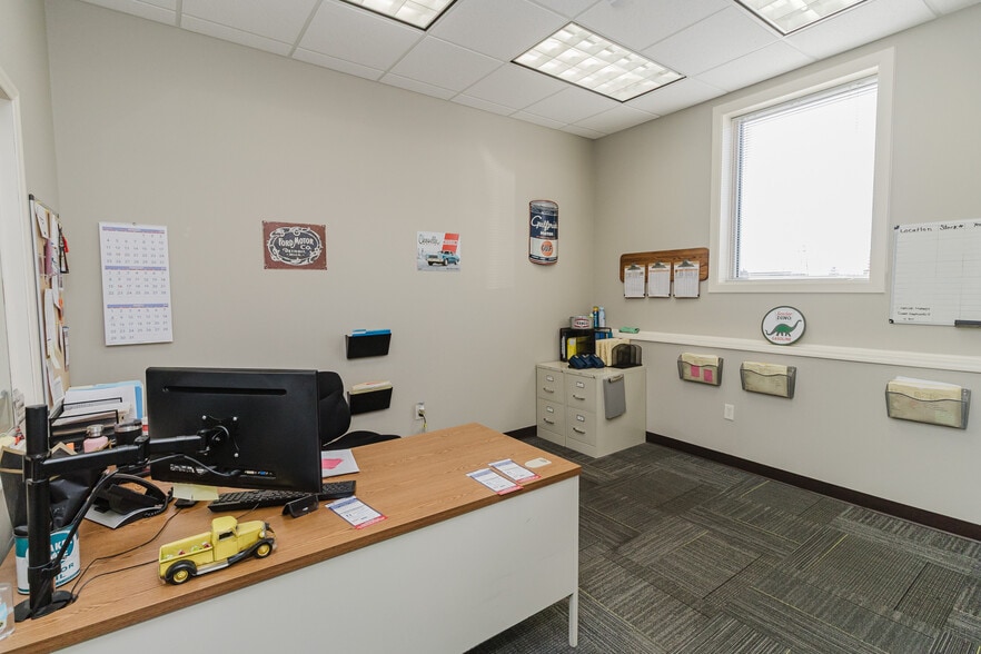 More Photos Of 3101 S Broadway St, Wichita Freestanding For Sale