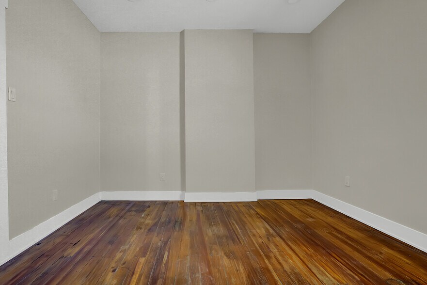 More Photos Of 1710 Montana Ave, El Paso Office For Sale