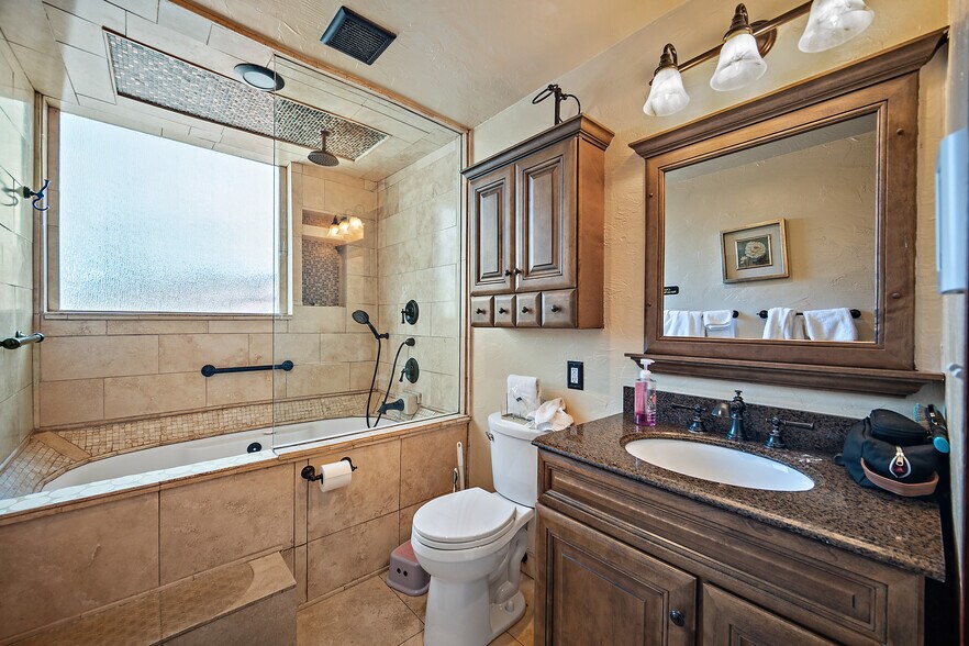 More Photos Of 1929 Woodburn St, Colorado Springs Multifamily For Sale