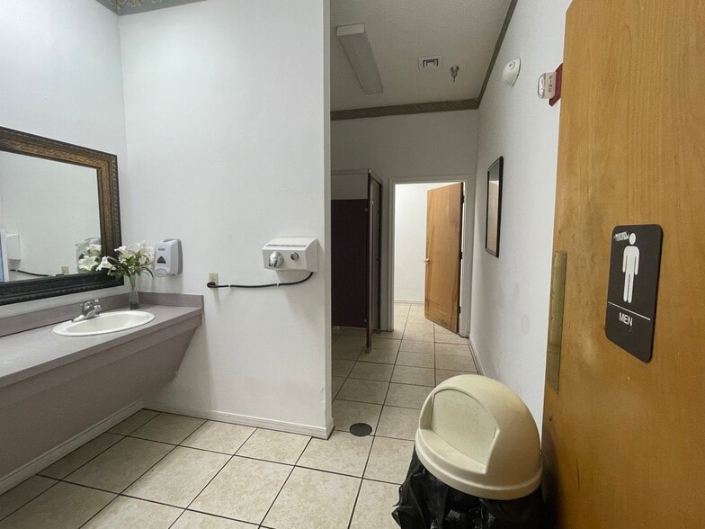 More Photos Of 5151 Northpointe Pky, Pensacola Continuing Care Retirement Community For Sale