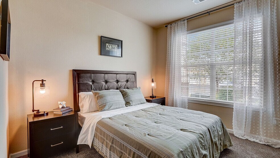 More Photos Of 14125 Louisiana Ave, Savage Apartments For Sale