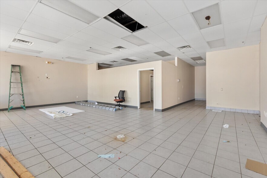 More Photos Of 440-500 W Gulf Atlantic Hwy, Wildwood Unknown For Lease