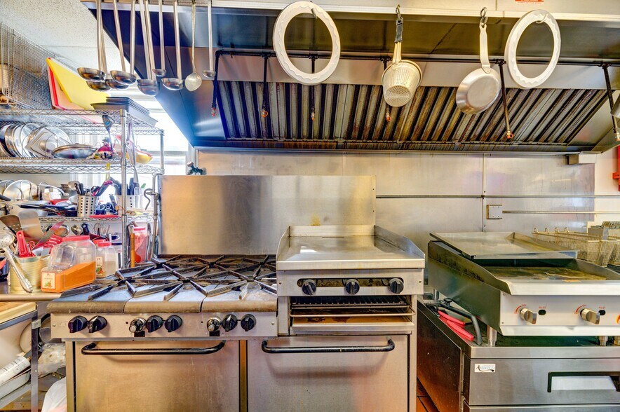 More Photos Of 28 E Main St, Johnstown General Retail For Sale