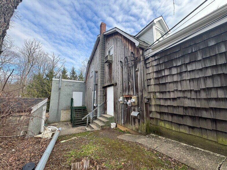 More Photos Of 126 Mount Bethel Rd, Warren Light Manufacturing For Sale