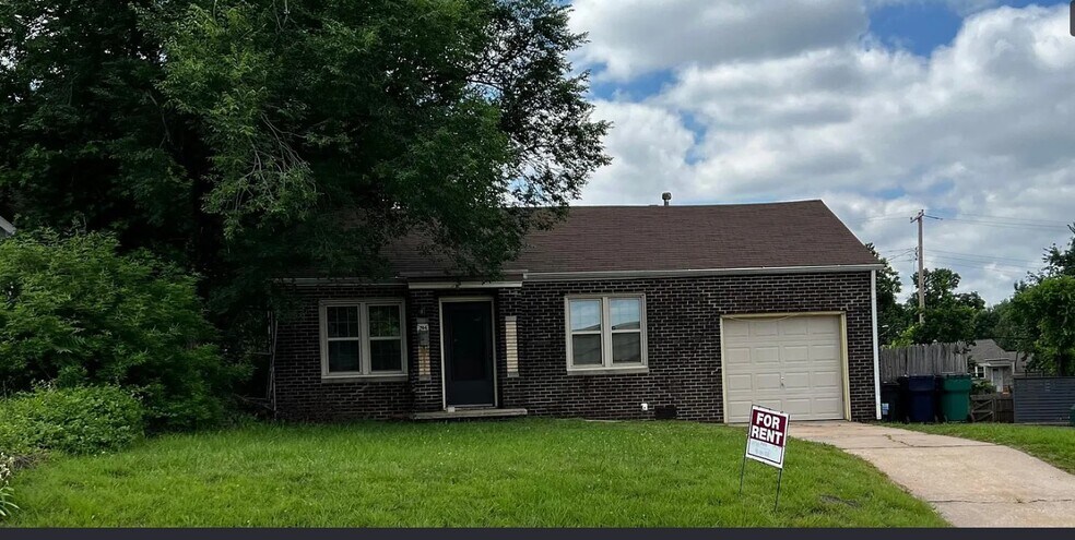 More Photos Of , Oklahoma City Unknown For Sale