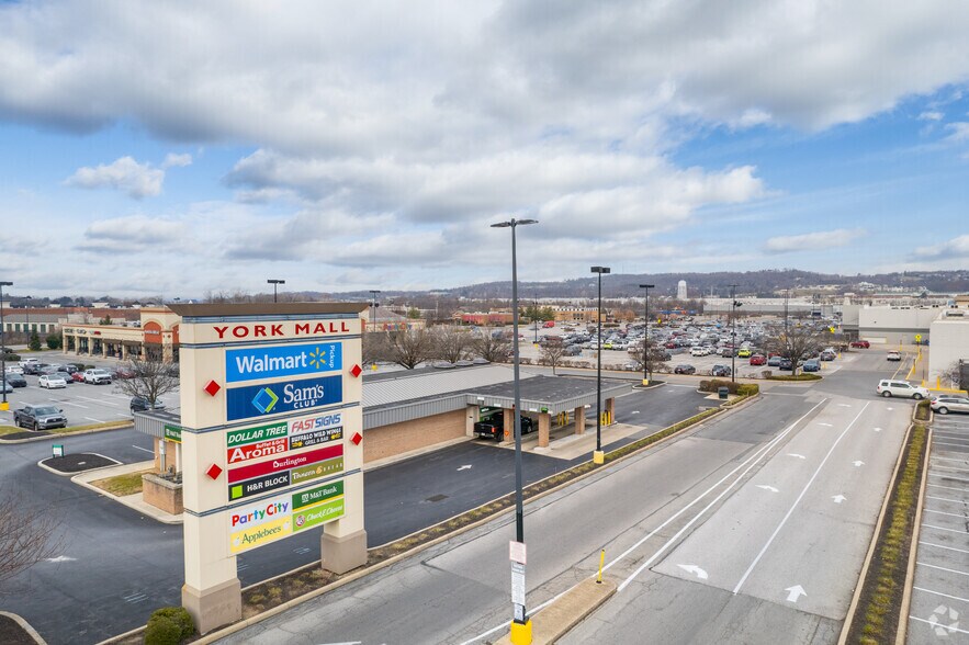 More Photos Of 2801 E Market St, York General Retail For Lease