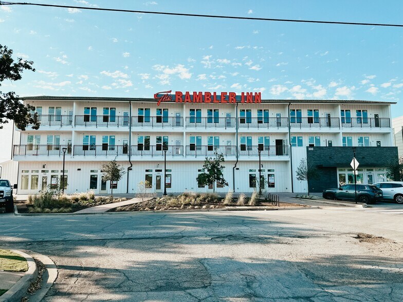 Primary Photo Of 300 E Front St, Arlington Hotel For Lease