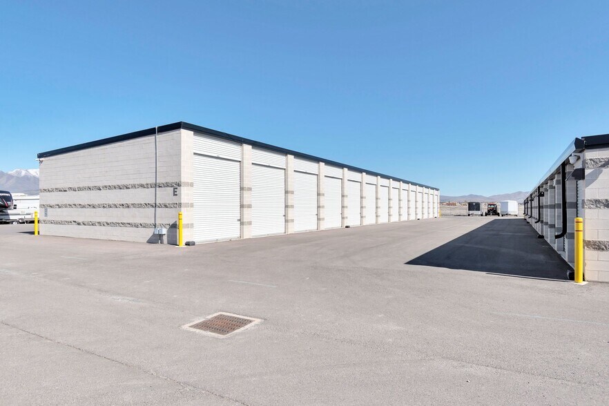 More Photos Of 2681 N Pony Express Pky, Eagle Mountain Self Storage For Sale