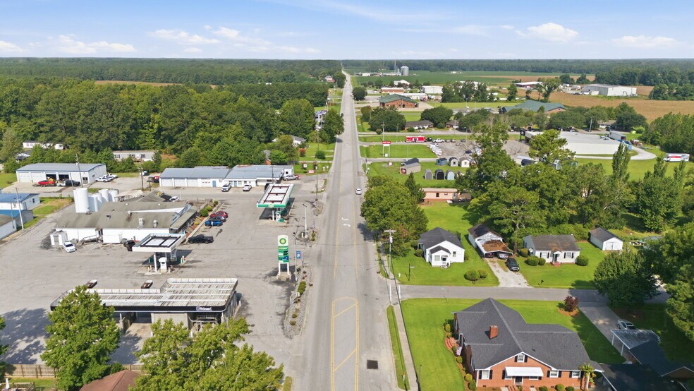 More Photos Of 346 W Jones St, Trenton Service Station For Lease