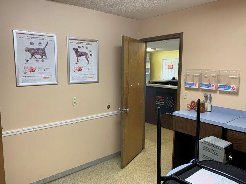 More Photos Of 10569 Lem Turner Rd, Jacksonville Medical For Sale