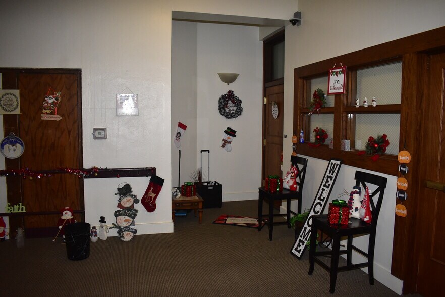 More Photos Of 200 E Arlington St, Waterloo Apartments For Sale