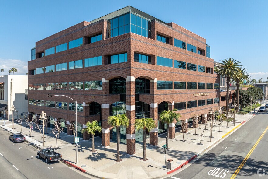 Primary Photo Of 3880 Lemon St, Riverside Office For Lease