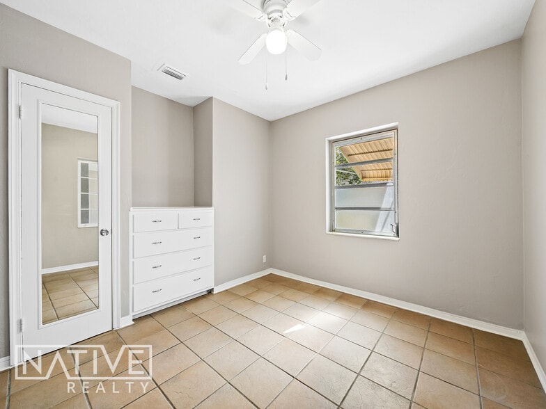 More Photos Of 731-733 NE 7th Ave, Fort Lauderdale Apartments For Sale