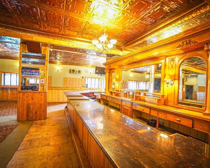 More Photos Of 137 N Front St, Sterling Apartments For Sale