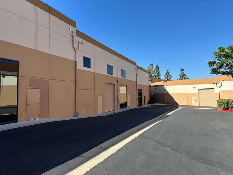 More Photos Of 11415 W Bernardo Ct, San Diego Research And Development For Lease