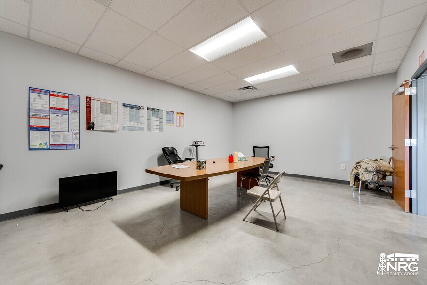 More Photos Of 7305 S FM 1788, Midland Manufacturing For Lease