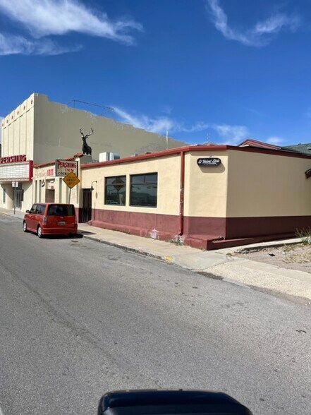 More Photos Of 2909 Pershing Dr, El Paso Storefront Retail Residential For Sale