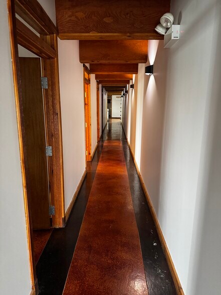 More Photos Of 1540 Hannah Ave, Forest Park Light Distribution For Sale