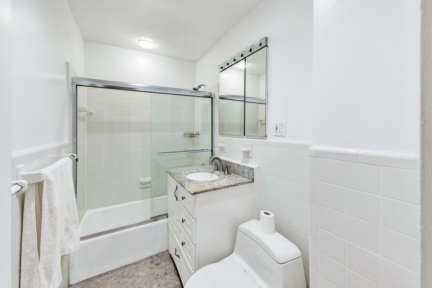 More Photos Of 538 E 89th St, New York Apartments For Sale