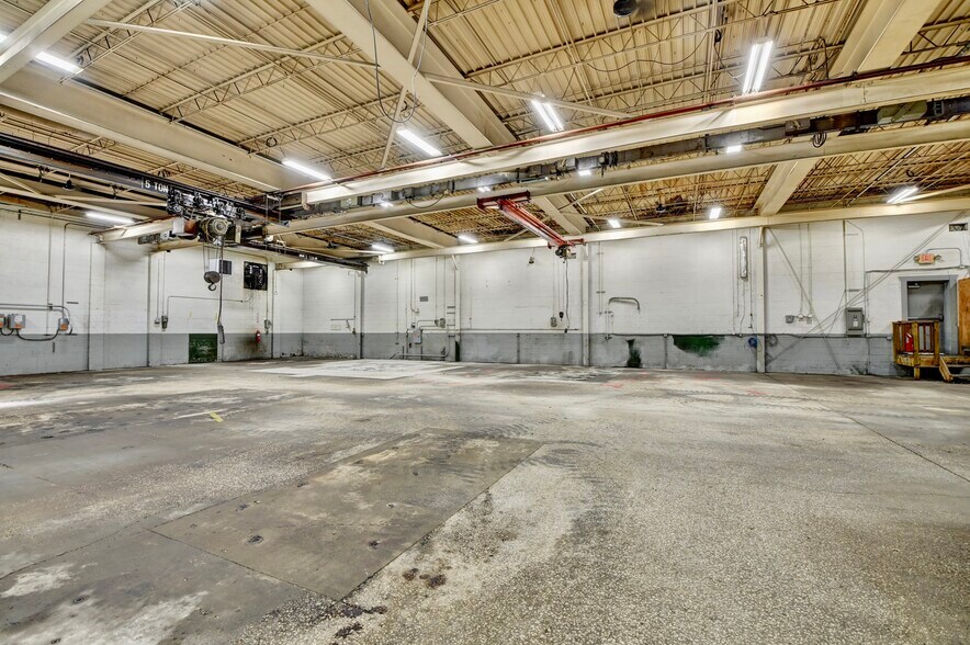 More Photos Of 96 E Miller Ave, Akron Manufacturing For Sale