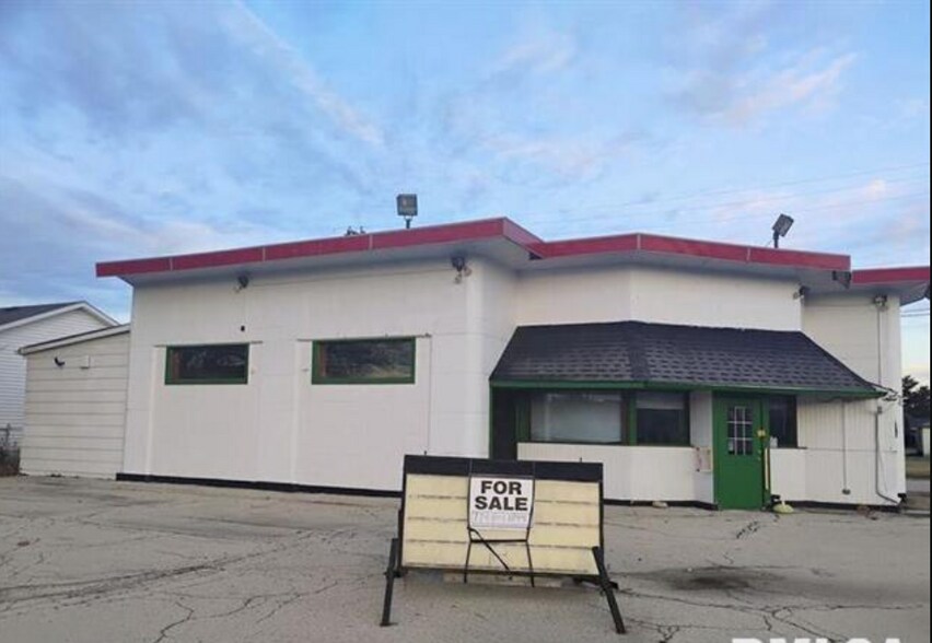 Primary Photo Of 20 Chester St, Galva General Retail For Sale