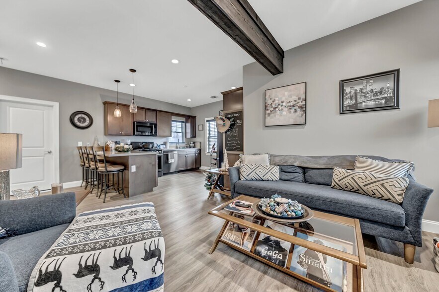 More Photos Of 6576 E Quaker St, Orchard Park Freestanding For Sale