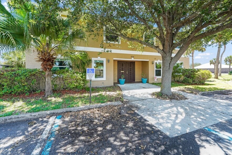 More Photos Of 111 Scott St, Melbourne Office For Sale