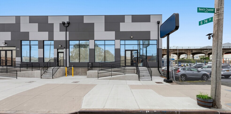 More Photos Of 7317 Beach Channel Dr, Arverne General Retail For Lease